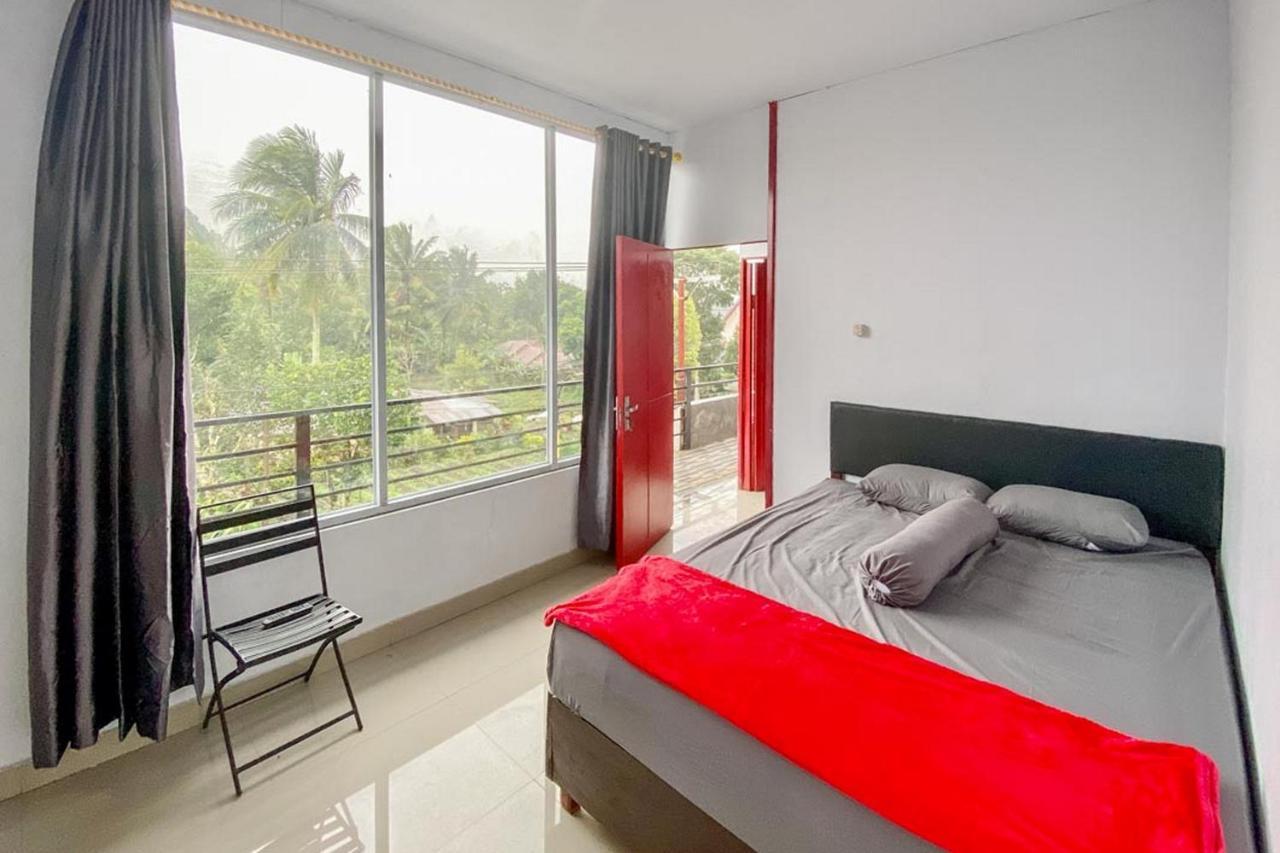 Sky Residence Tomohon RedPartner Exteriér fotografie